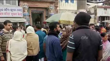 Tension outside Srimandir; Puri SP says talks on to resolve the issue