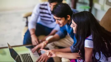 NEET Admit Card 2018 Released: Check and Download here!