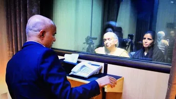 Mother, wife meet Kulbhushan Jadhav at Pak Foreign Office