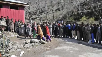 Repoll begins in 38 polling stations of Srinagar