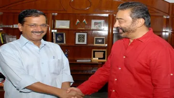 Kejriwal invites Kamal to joint active politics
