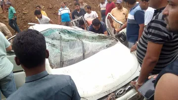 2 dead after car plunges off an underconstruction bridge
