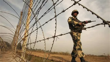 Girl, soldier injured in Pakistani firing on LoC