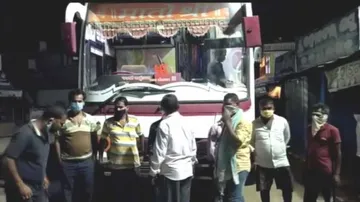 Surat Bus Carrying Labourers From Odisha Detained