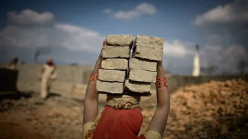 Rural jobs collapse in 2016 fuels migration: Yashodabai's story