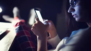 Night phone use makes teenagers depressed