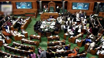 Lok Sabha passes Bill that criminalises triple talaq