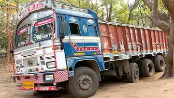Manganese–laden truck seized in Bolangir