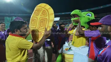 Olly awarded: CM Naveen felicitates five students who dressed as AAC mascot