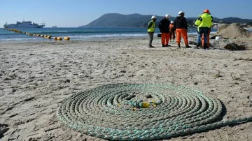 Microsoft, Facebook lay 6,598 km Internet cable across Atlantic