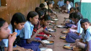 Midday meals can improve kids' reading, math skills