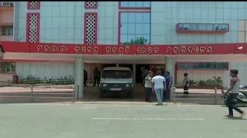 Family honours pledge, donates retired Odisha bureaucrat's body to hospital