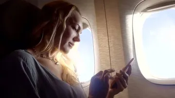 Phone on flight mode now allowed on airlines?
