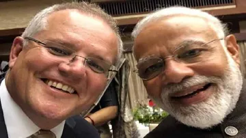 Australian PM praises Modi in a Hindi tweet