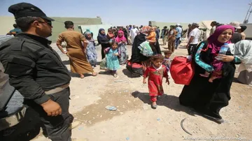 Over 100,000 civilians flee homes in Mosul