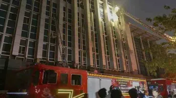 Mumbai hospital fire death toll rises to 8