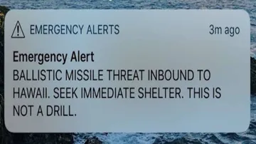 Hawaii missile alert: False alarm sparks panic in US state
