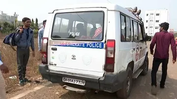 Newborn girl found abandoned in Bhubaneswar