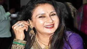 Poonam Dhillon to turn director