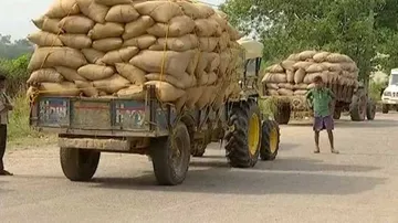 Distress sale in Odisha: Blame it on 640 less procurement centres in 2018-19