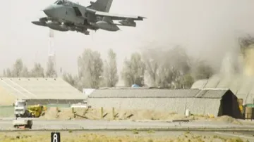 Military air strikes kill 20 terrorists in northwest Pak