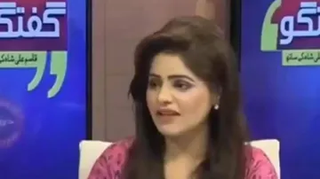 Pakistani anchor confuses Apple Inc with fruit, gets trolled