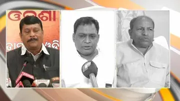 Political mudslinging at its peak after winter session cut short