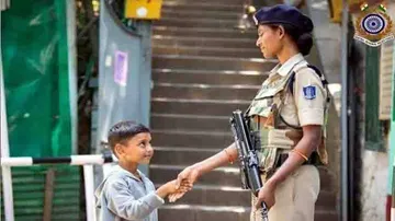Adorable Photo Of Kashmiri Child Shaking Hands With CRPF Personnel Wins Hearts