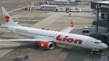 Indonesian plane with 188 on board crashes off Jakarta