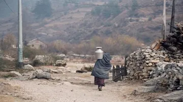 Extra kilos among rural poor weighing India down