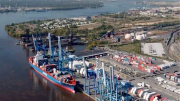 India's goods exports down 21 percent in March