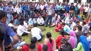 Odisha secretariat employees protest integration of directorates & departments