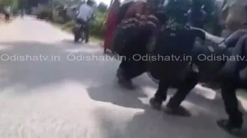 Students punished for name-calling cop as 'Mamu'