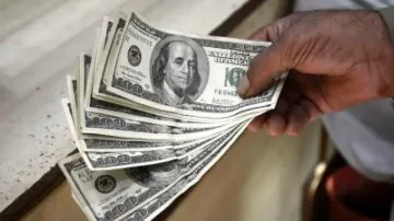 Pakistan needs to repay $ 77.5 bn in external debt in three years