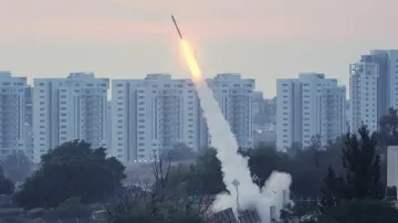 Gaza rocket hits Israel amid fragile truce