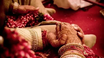 Bride’s vidai ceremony stopped midway after dispute over ‘Neg’