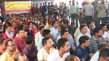 Seize Work Protest By Bureaucrats