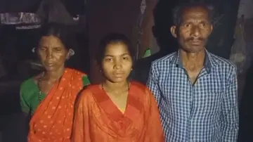 The newlywed woman at her paternal home 