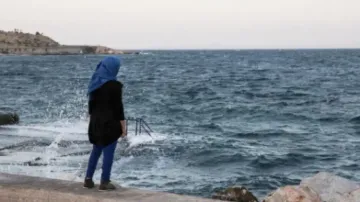 Some 500 missing after migrant vessel sinks off Greece: UN