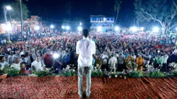 5T Secy Addressing A Public Gathering