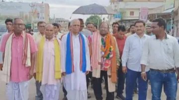 Odisha villagers bid unique adieu to pharmacist who served them for 36 years