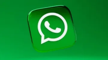 WhatsApp rolling out feature to adjust text size on Windows beta