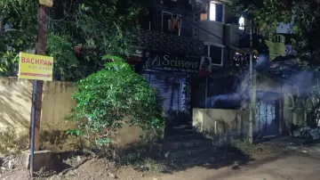 Man stabs self over nude call blackmailing 