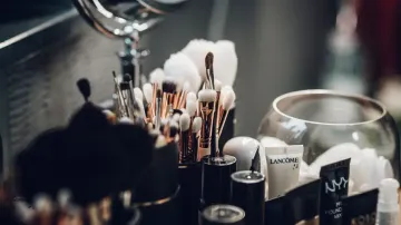 makeup during rainy season