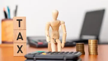 Last-minute rush: 3.39 lakh ITRs filed in one hour as deadline ends today