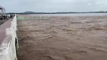 Flood threat looms large in Odisha