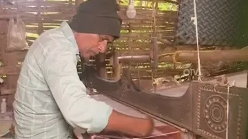 Man Weaves Kotpad Saree On His Loom