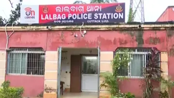 Miscreants loot Rs 2 lakh from trader