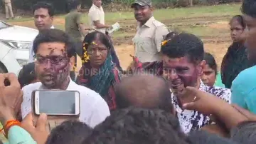 Ink attack on 5T Secretary