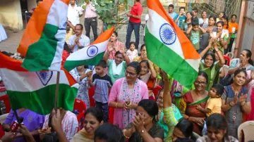 Twitterati hails ISRO as Chandrayaan-3 lands successfully on the moon